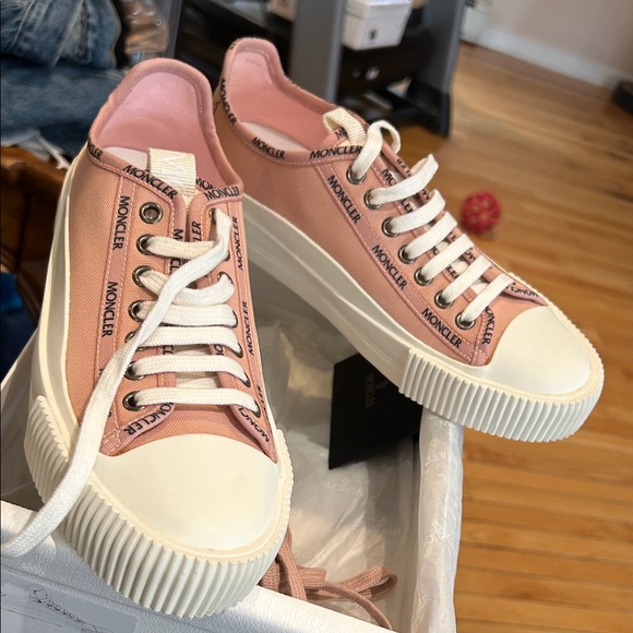 Moncler Blush and White Women's Sneakers Brand New! - Picture 2 of 6